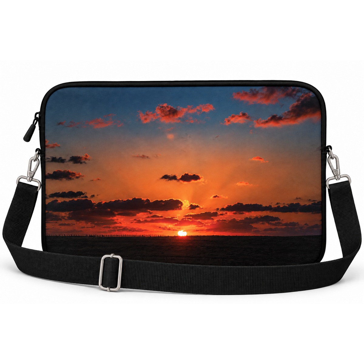 Chaising the last light | Laptop Sleeve