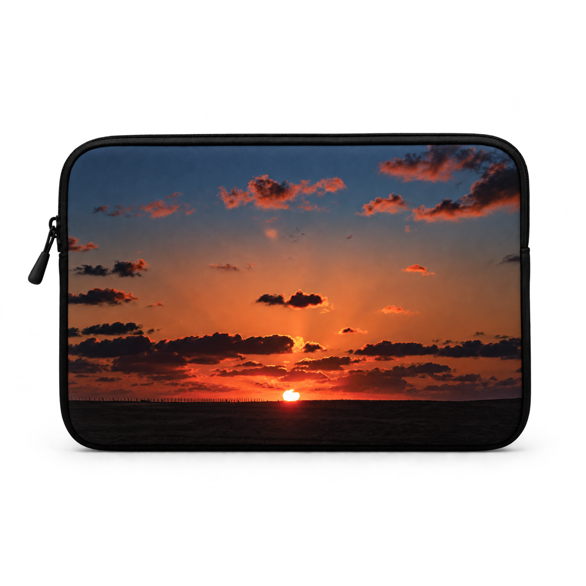Chaising the last light | Laptop Sleeve